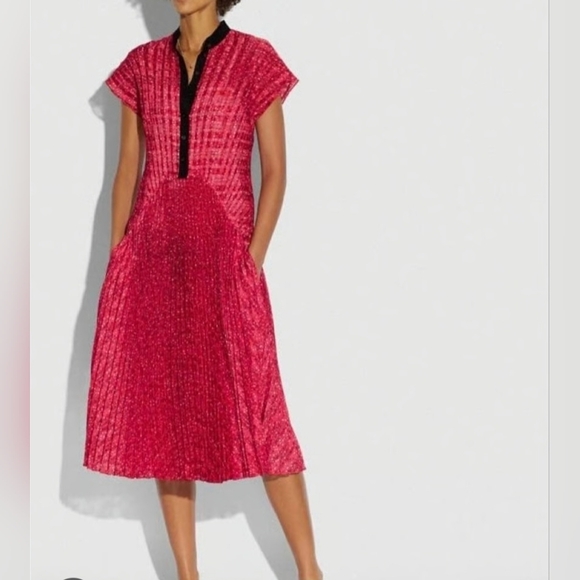 New Coach Sleeveless Pleated Dress Size 8 MSRP $650.00